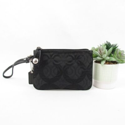 Coach Quilted Black Wristlet w/Hangtag